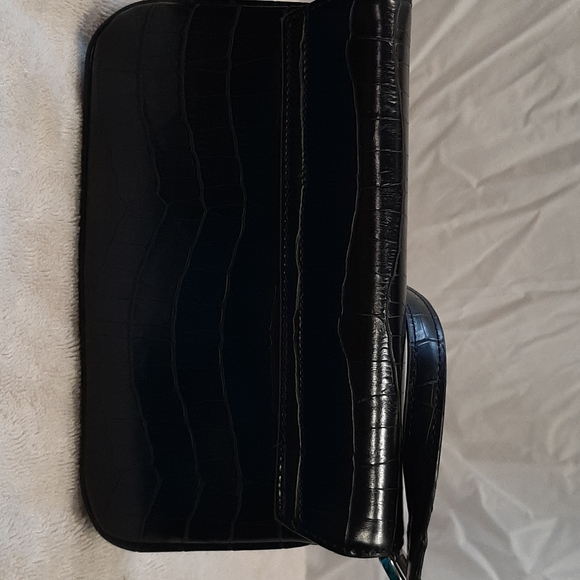 Purse - Picture 2 of 3